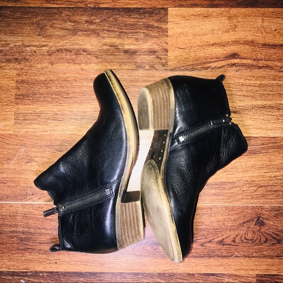 Lucky basil booties size 6 - Picture 3 of 6